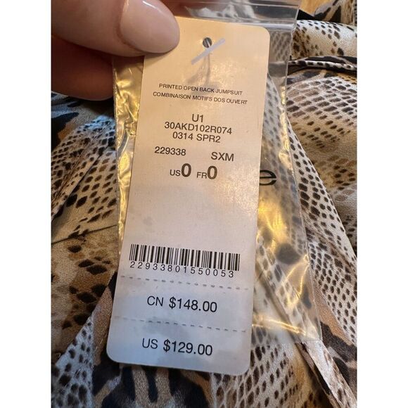 Y2K Bebe Animal Print V-Neck Cut-Out Back Wide Leg Sleeveless Jumpsuit Sz 0 NWT! - Picture 3 of 9